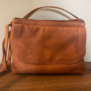 Day & Mood Leather Crossbody Bag | 3-Compartment Organizer | Tan Cognac Purse